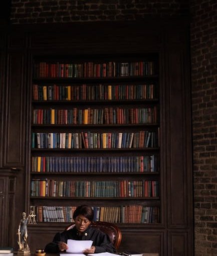 Подача заявления о банкротстве физлица — помощь юриста