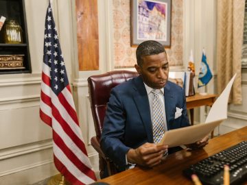 Официальное банкротство гражданина через суд