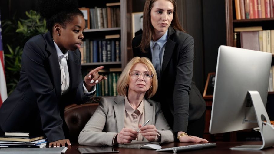 Сопровождение клиентов при банкротстве на всех этапах