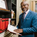 Консультация юриста по списанию долгов с консультацией РФ