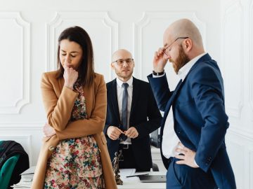 Списание долгов — помощь юристов в сложных ситуациях