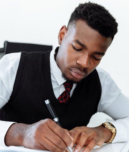 Как проходит банкротство для сотрудников табачного хозяйства в РФ