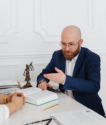 Как проходит банкротство для сотрудников ягодного хозяйства в РФ