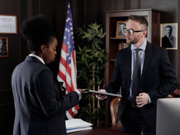 Как проходит банкротство физлица с долгами по кредитам и налогам