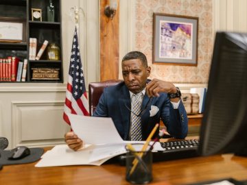 Как проходит банкротство для сотрудников чайного хозяйства в РФ